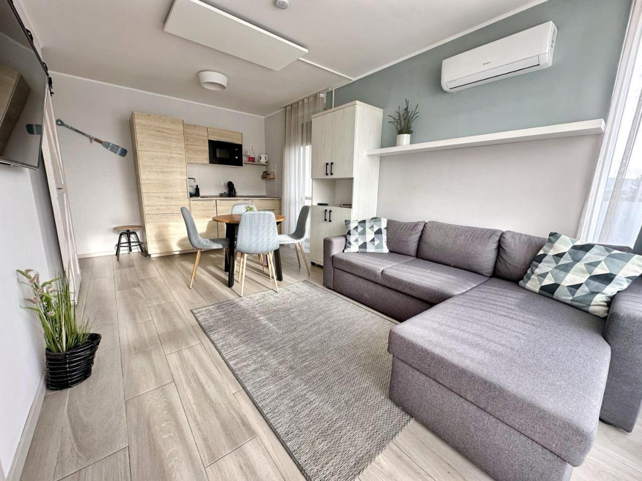Marina By Dora Apartment Keszthely