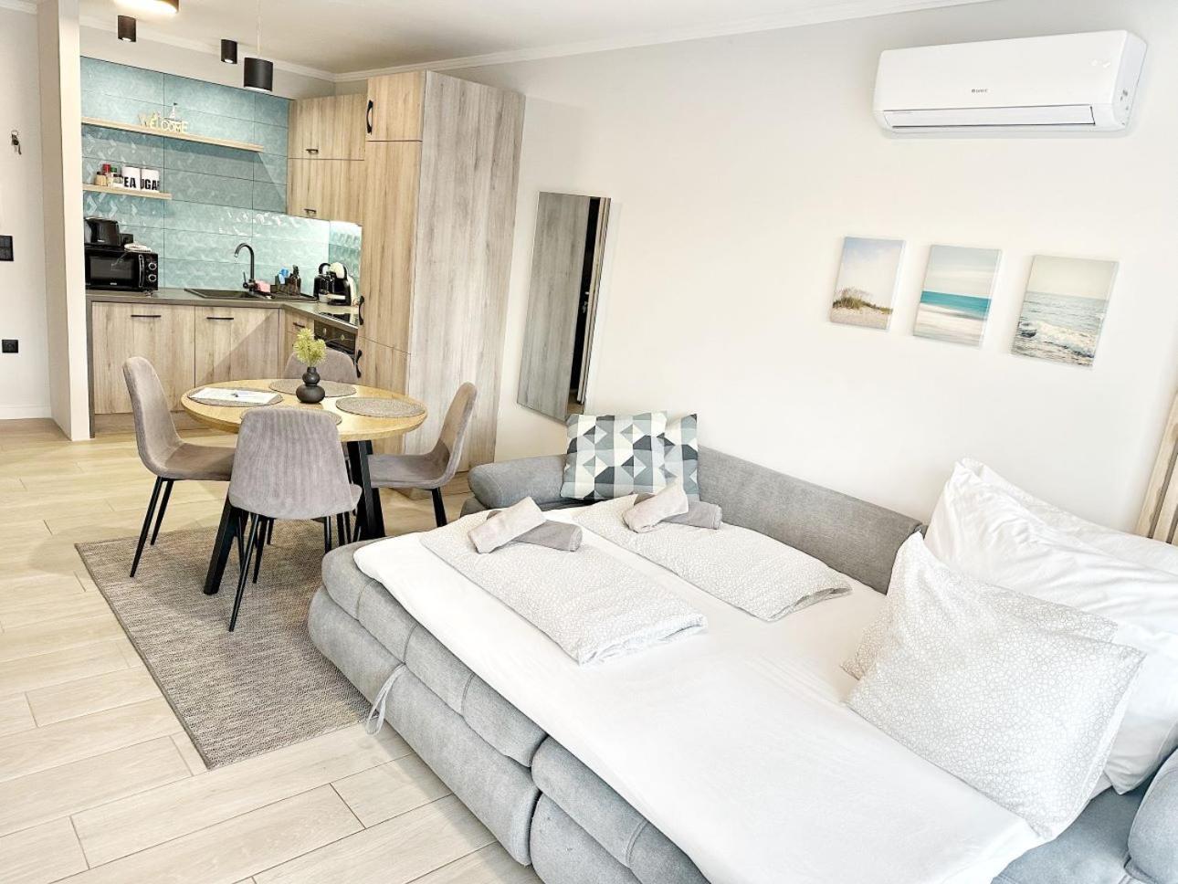 Marina By Dora Apartment *
